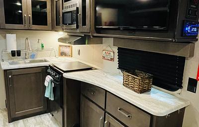 JenEric Adventures "Bear Den"- Near Helen, Georgia