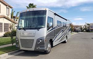 2018 Winnebago Sunstar LX 35F