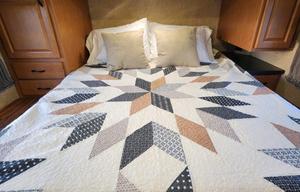 2016 Thor Motor Coach Majestic 28A