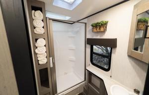 Heartland Mallard 251BH - Fully Loaded/Upgraded