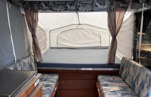 2002 Palomino Yearling RL Yearling RL RV rental photo 5