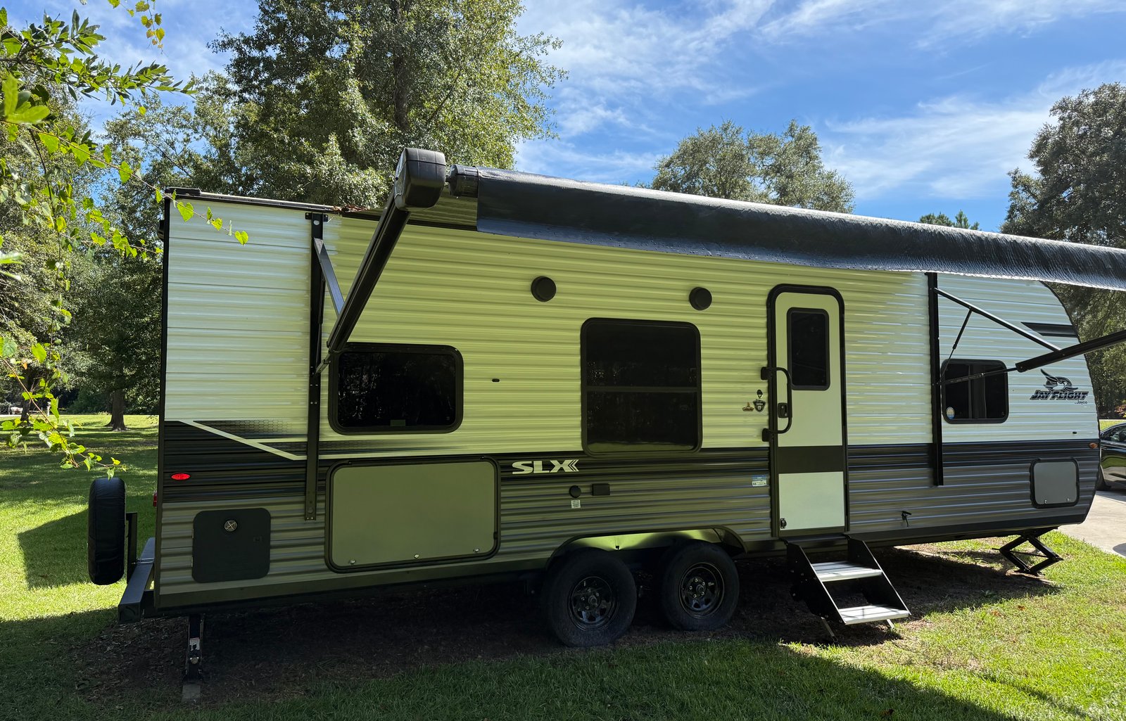 2024 Jay Flight | Sleeps 8 | Delivery Available