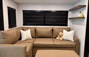 2025 Forest River RV Salem Hemisphere 38VERANDA RV rental photo 2
