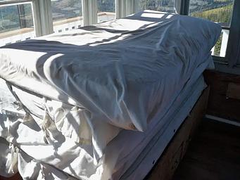 Webb Mountain-twin beds