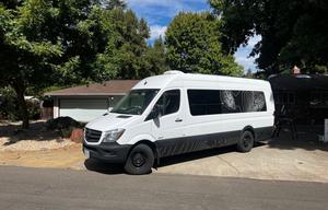 Family Friendly Mercedes Camper  sleeps 4