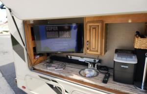 2017 Thor motor coach quantum series RQ29