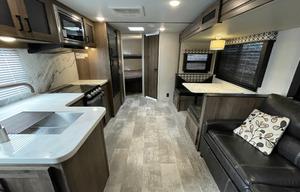 2020 Prime Time RV Tracer Breeze 26DBS