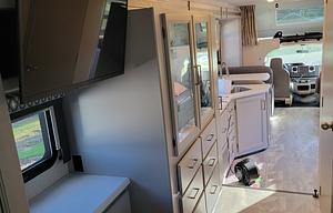 Fully Stocked 2023 Thor Motor Coach Quantum