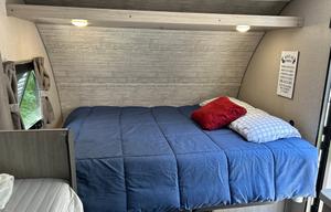 Coachman Catalina
