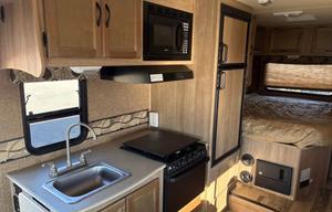 2015 Coachmen RV Freelander 22QB Ford 350