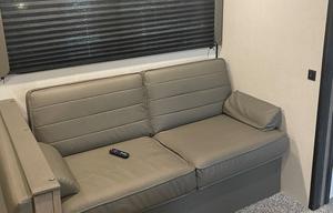 2021 Keystone RV Hideout 318BR