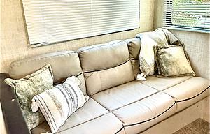 sleeps 9 + fully furnished