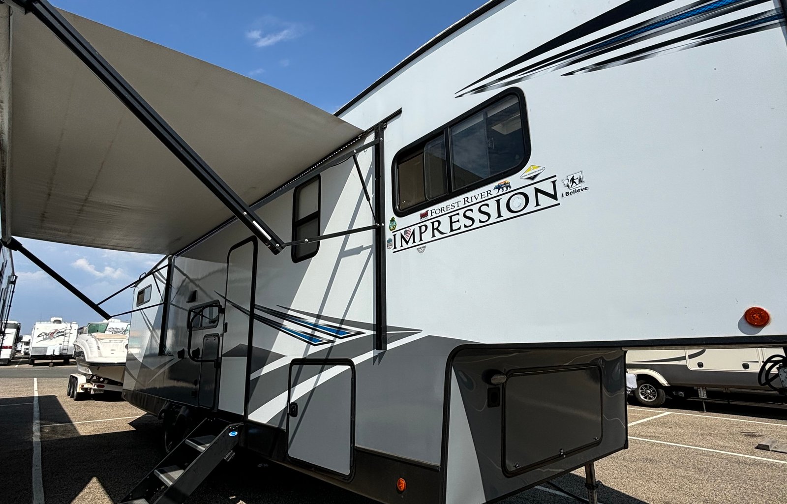 2021 Forest River 290vb.  Delivery available.