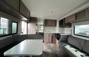 Spacious Minnie Winnie 31H – Perfect for Families