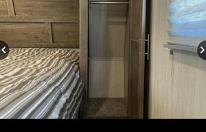2019 Vengeance Rogue 324A13 RV rental photo 7
