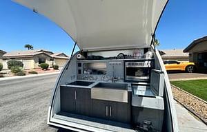ON-THE-GO TEARDROP W/ PREMIUM AMENITIES!