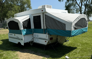 1999 Viking Viking 24RBS RV rental photo 1