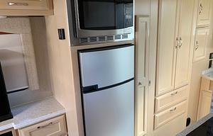 2020 Regency Ultra Brougham 25MB