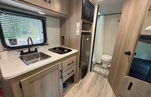 Clean & Cozy Coleman 17B Camper