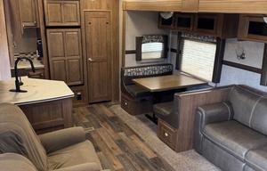 2017 Forest River RV Rockwood Signature Ultra Lite 8280WS RV rental photo 5