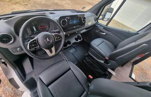 New 2025 Qwest on Mercedes Benz, 25 feet