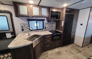 2021 Dutchmen RV Coleman Lantern Series 334BH RV rental photo 21