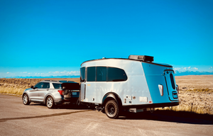 Premium Glamping Airstream Basecamp 20X