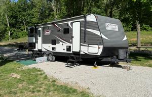 2019 Dutchmen Rv Coleman Lantern Series 285BH