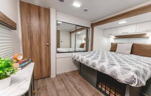 2024 Heartland Eddie Bauer 34 BHS RV rental photo 22