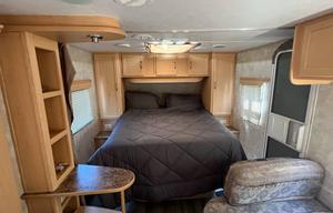 2004 Keystone RV Zeppelin Z281