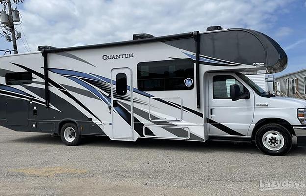 Fully Stocked 2023 Thor Motor Coach Quantum