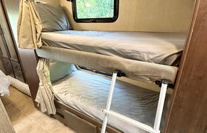 2019 Thor Motor Coach Chateau 31E