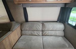 ALL SEASON-2019 Coachmen Legacy Edition Sleeps 10!