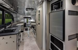 Airstream Glamping - Free campground delivery