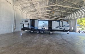2020 Forest River RV Cherokee Alpha Wolf 29QB-L RV rental photo 7