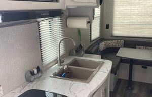 Caravan of Dreams - Livin' Life!!