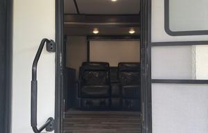 The Meramec – Outdoor Escape Camper