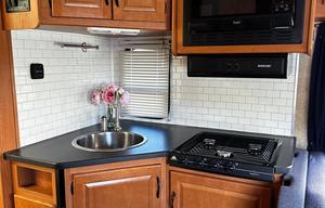 Fully loaded 2015 Thor Motor Coach Majestic
