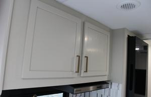 Cozy 23' Class C Motorhome | Sleeps 5