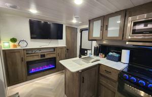 Glamping with Bunkhouse!