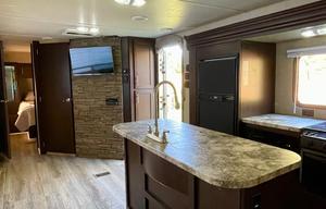 2016 Cherokee 304BH RV rental photo 2