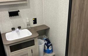 2024 Zinger ZR290KB RV rental photo 9