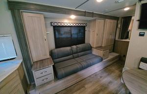 The Perfect Couple or Family Retreat
