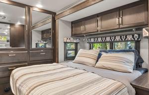 Easy-to-Drive Family RV | Entegra Odyssey 27U