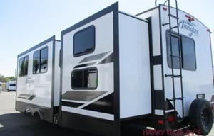 The Ultimate Family Bunkhouse Outdoor Kitchen 33ft