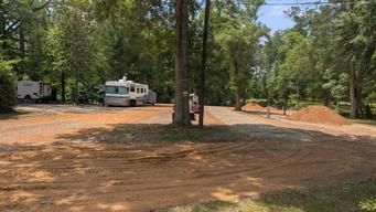Blackbird's Hideaway Resorts and Graceville Campground