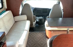 Large Group Alaska RV - Winnebago Minnie Winnie