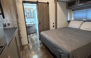 2021 Sabre 37FLH Front-living fifth wheel