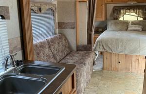 2008 R-Vision Trail-Cruiser TC26QBC