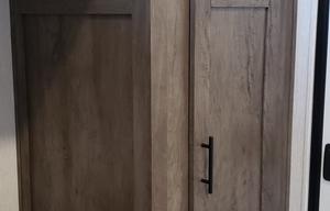Bunkhouse & Lounge, Fully-Loaded & Turn-key Ready!